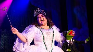 Marissa Jaret Winokur Photo